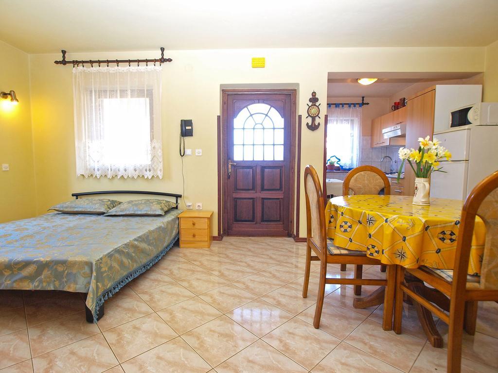 Apartment Marija 1294 Medolino Esterno foto